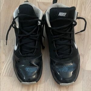 Nike Black and White Athletic Shoes